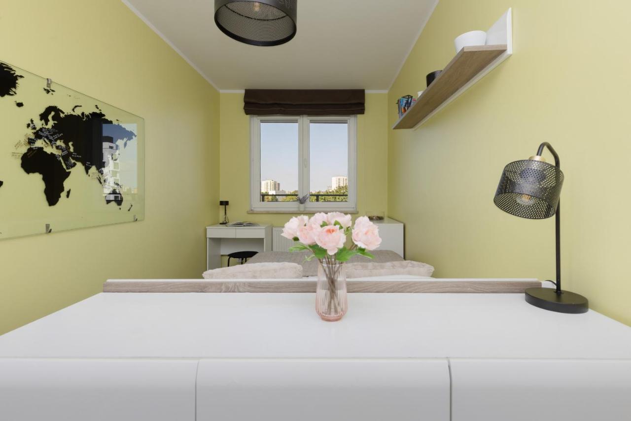 Metro Wilanowska Apartment With Parking By Noclegi Renters 바르샤바 외부 사진